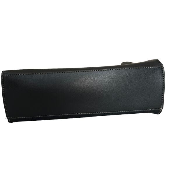 London fog Belmont satchel in black - Picture 7 of 10